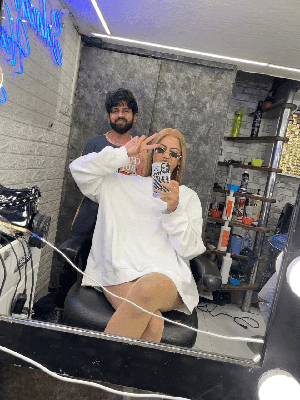 Salman Hair Studio Platinum & Nordic Frost Tonal Glaze